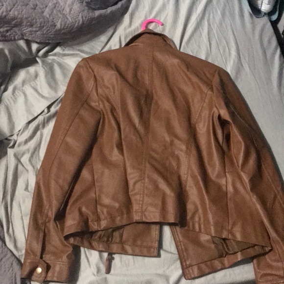 Large jacket - Picture 3 of 4